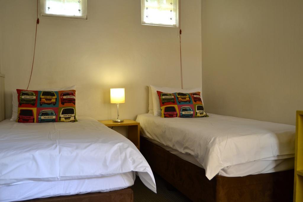 Ashanti Lodge Backpackers Kaapstad Buitenkant foto