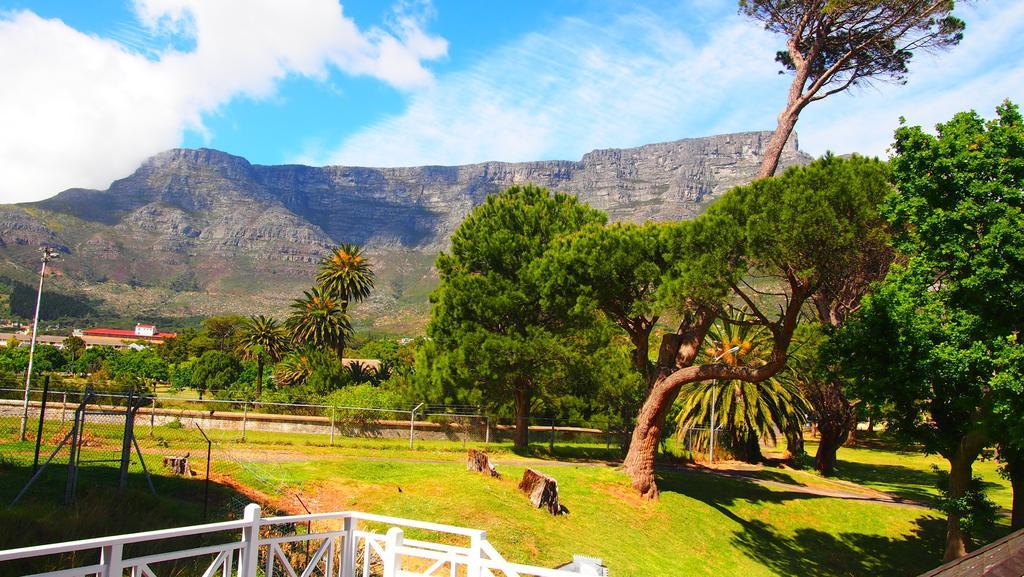 Ashanti Lodge Backpackers Kaapstad Buitenkant foto