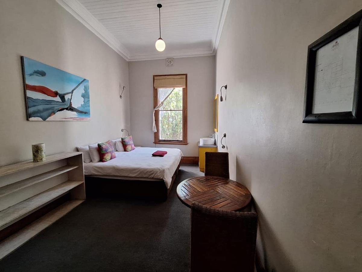 Ashanti Lodge Backpackers Kaapstad Buitenkant foto