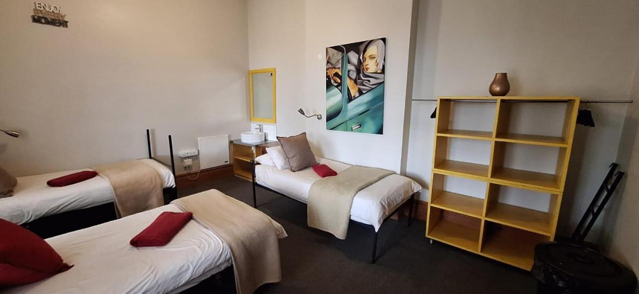 Ashanti Lodge Backpackers Kaapstad Buitenkant foto
