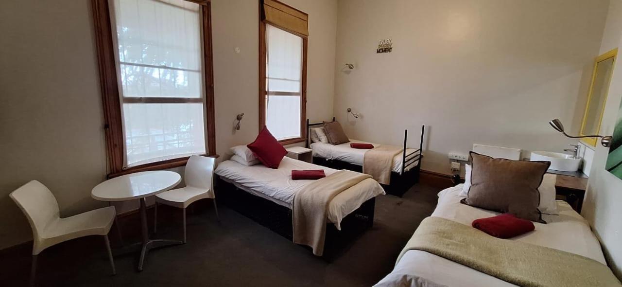 Ashanti Lodge Backpackers Kaapstad Buitenkant foto
