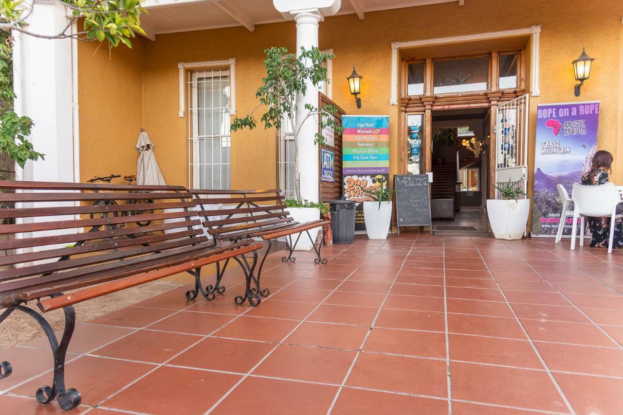 Ashanti Lodge Backpackers Kaapstad Buitenkant foto